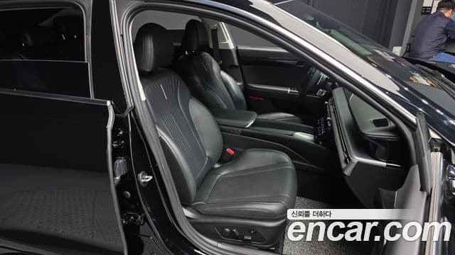 Hyundai Grandeur 2023 — Фото 12/20