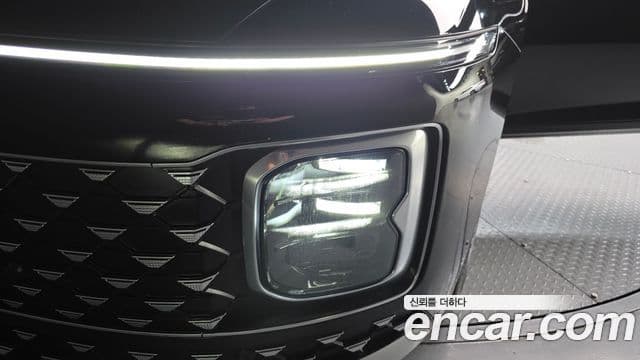Hyundai Grandeur Hybrid 2023 — ფოტო 4/32