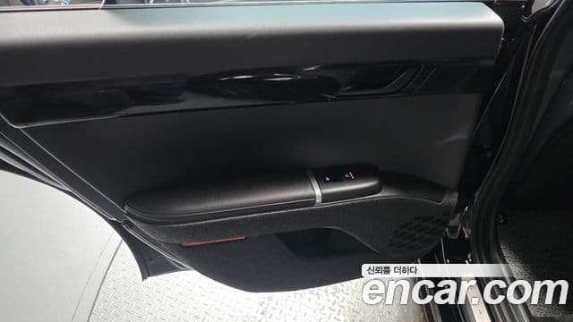 Hyundai Grandeur Hybrid 2023 — ფოტო 5/32