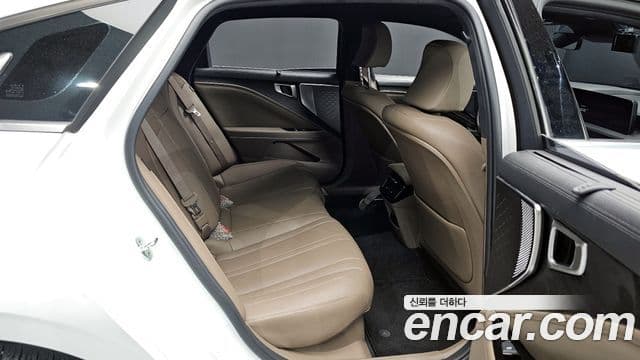 Kia K8 2022 — ფოტო 11/20