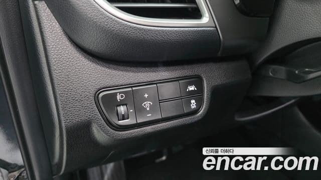 Kia Seltos 2022 — Şəkil 13/20