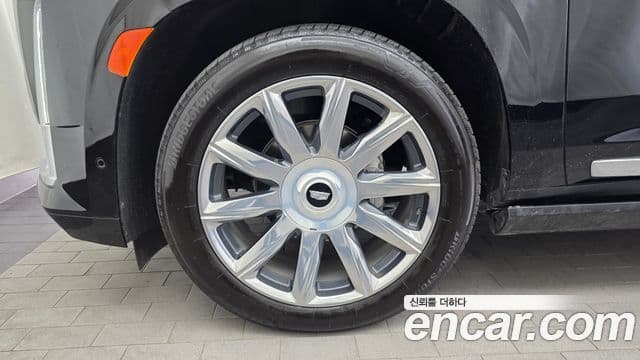 Cadillac Escalade 2023 — Şəkil 5/20