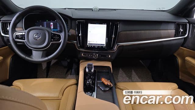 Volvo S90 2023 — Photo 25/36