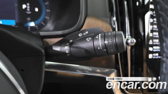 Volvo S90 2023 — Photo 26/36