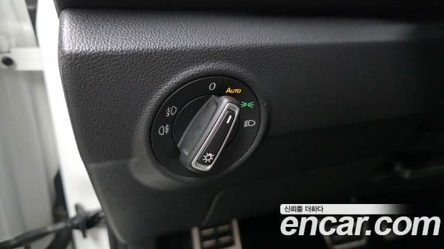 Volkswagen T-Roc 2022 — Фото 19/20