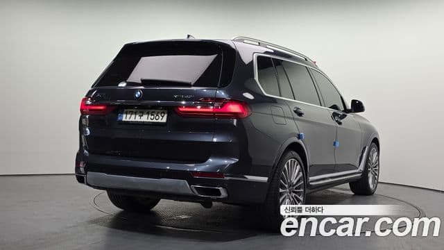 BMW X7 2021 — Şəkil 1/20
