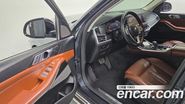 BMW X7 2021 — Şəkil 16/20