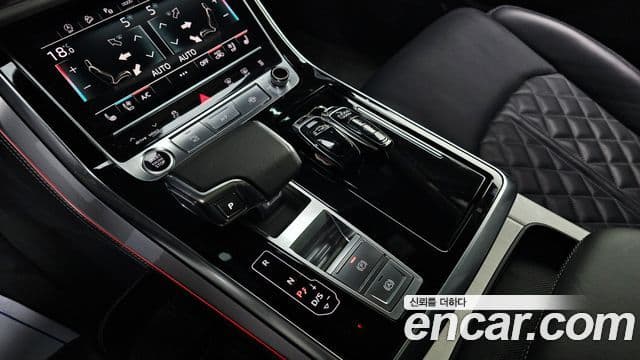 Audi Q8 2021 — Şəkil 10/20