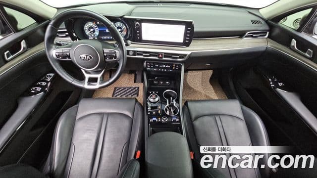 Kia K5 2021 — ფოტო 10/20