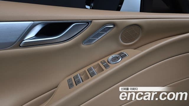 Genesis Electrified G80 2025 — Şəkil 18/20