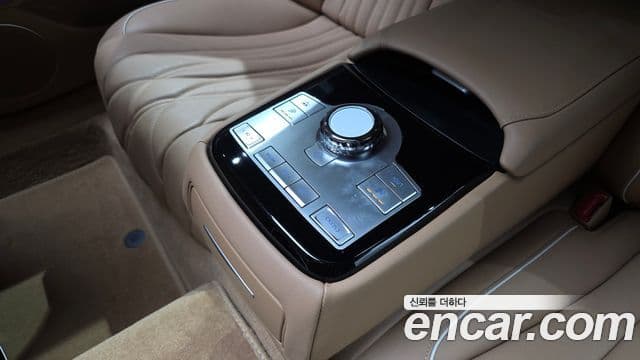 Genesis Electrified G80 2025 — Şəkil 19/20