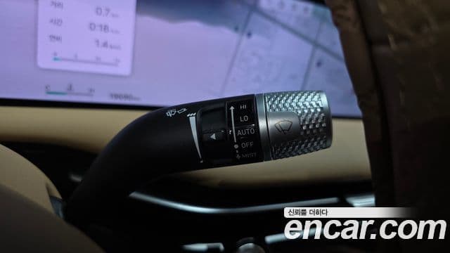 Genesis G80 2025 — Photo 28/33