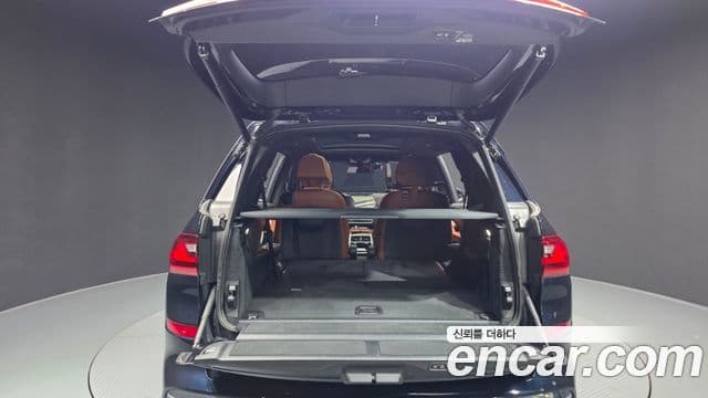 BMW X7 2020 — фото 20 из 20