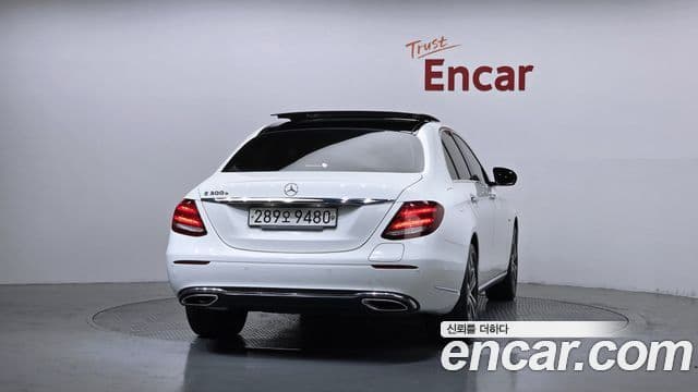 Mercedes-Benz E-Class 2019 — Şəkil 3/20
