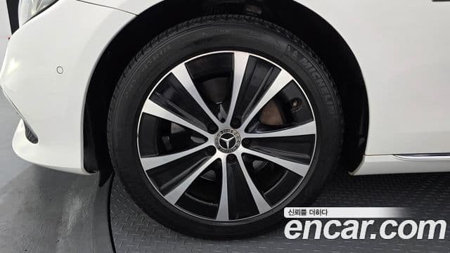 Mercedes-Benz E-Class 2019 — Şəkil 4/20