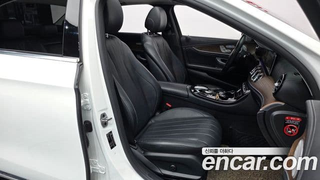 Mercedes-Benz E-Class 2019 — Şəkil 11/20
