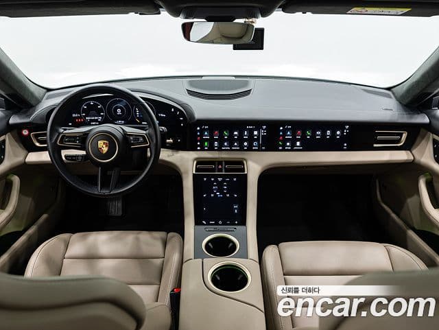 Porsche Taycan 2023 — Photo 5/19