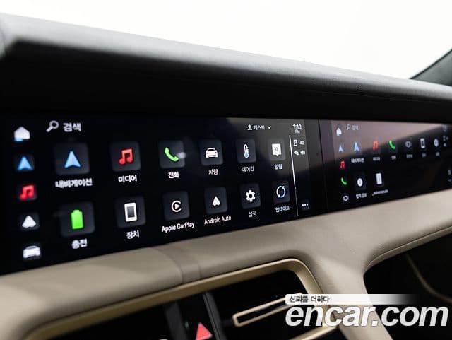 Porsche Taycan 2023 — Photo 15/19