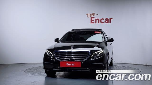 Mercedes-Benz E-Class 2019 — Фото 3/20