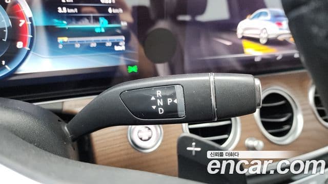 Mercedes-Benz E-Class 2019 — Фото 9/20