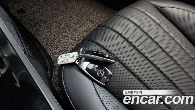 Mercedes-Benz E-Class 2019 — Фото 16/20