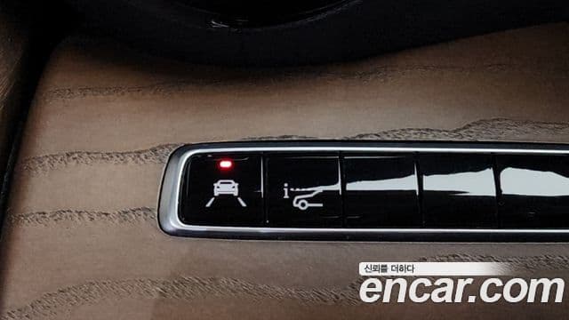 Mercedes-Benz E-Class 2019 — Фото 18/20