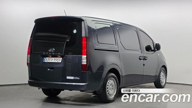 Hyundai Staria 2024 — ფოტო 2/20