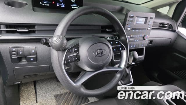 Hyundai Staria 2024 — ფოტო 12/20