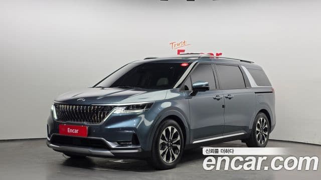 Kia Carnival 2021 — ფოტო 1/20