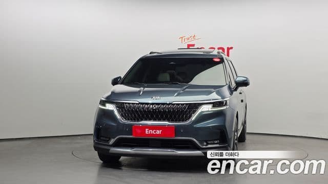 Kia Carnival 2021 — ფოტო 3/20