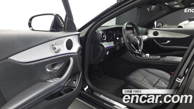 Mercedes-Benz E-Class 2021 — Şəkil 12/20