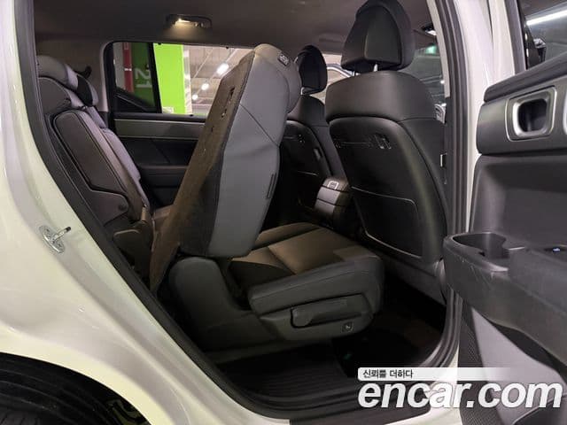 Hyundai Santa Fe 2023 — Şəkil 16/20