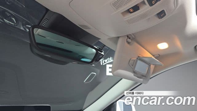 Mercedes-Benz GLA-Class 2018 — Şəkil 18/20