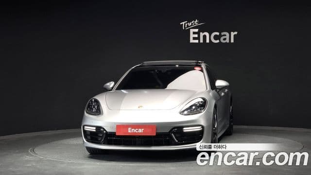 Porsche Panamera 2019 — Photo 13/20
