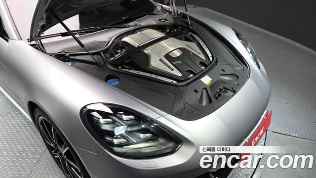 Porsche Panamera 2019 — Photo 3/20