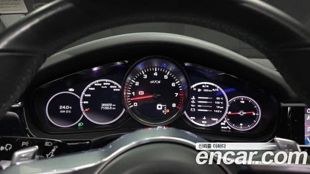 Porsche Panamera 2019 — Photo 18/20