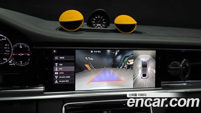Porsche Panamera 2019 — Photo 14/20