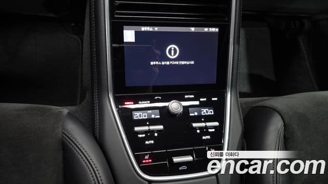Porsche Panamera 2019 — Photo 15/20