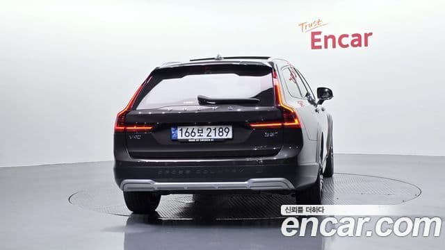 Volvo V90 Cross Country 2020 — Şəkil 4/20