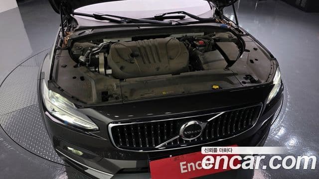 Volvo V90 Cross Country 2020 — Şəkil 6/20