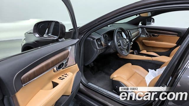 Volvo V90 Cross Country 2020 — Şəkil 10/20