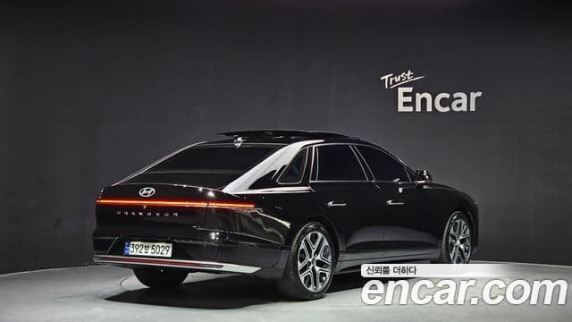 Hyundai Grandeur 2023 — Фото 2/20
