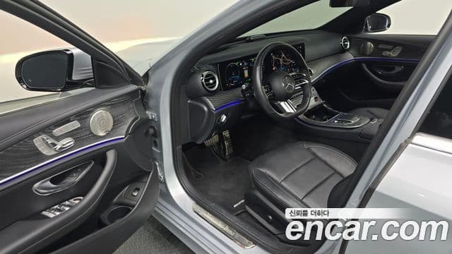 Mercedes-Benz E-Class 2022 — Şəkil 10/20