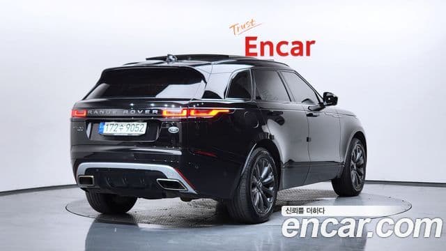 Land Rover Range Rover Velar 2021 — ფოტო 2/20