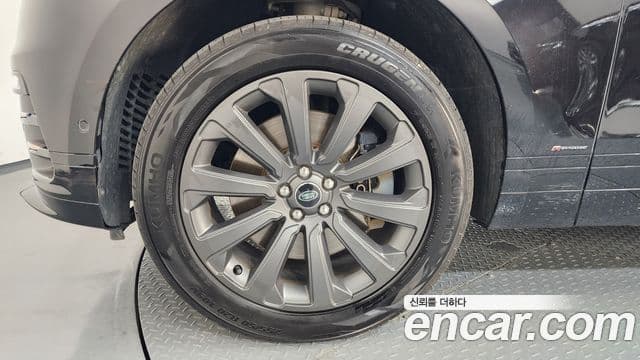 Land Rover Range Rover Velar 2021 — ფოტო 5/20