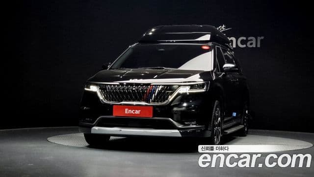 Kia Carnival 2023 — ფოტო 3/20