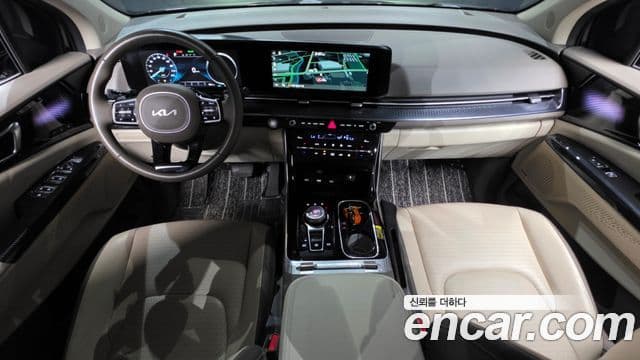 Kia Carnival 2023 — ფოტო 7/20