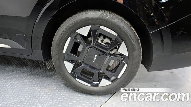Kia Carnival 2025 — ფოტო 16/20