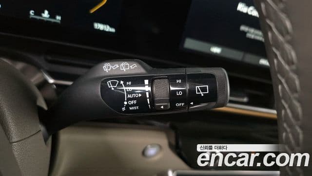Kia Carnival 2025 — ფოტო 17/20