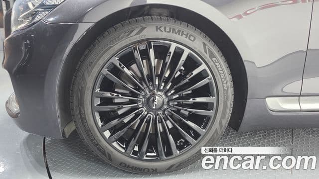 Kia The K9 2018 — фото 5 из 20